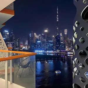 Cobalt With Burj Khalifa View- Suiteable دبي
