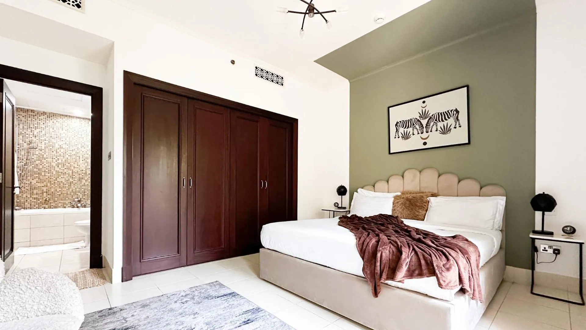 شقة Trophy 2Br Aladdin Estate W Burj Khalifa View دبي 0*,  الإمارات العربية المتحدة